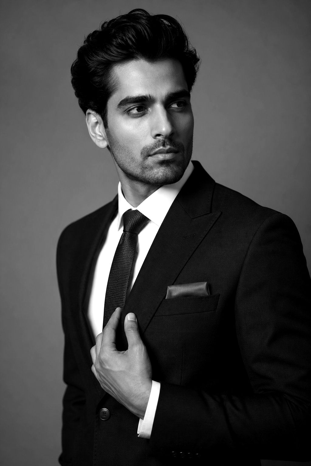 VAN HEUSEN — Formal collection at Monalisa NXT